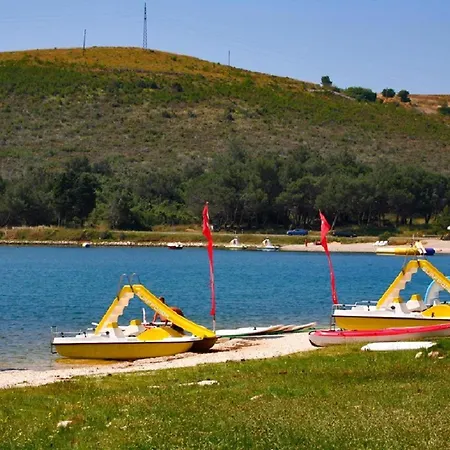 Villa Hacienda Matea - Jacuzzi, Pool, Playground & Bbq In An Olive Grove Near Beaches, - Istria Pula