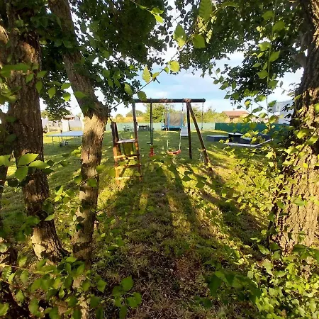 Hacienda Matea - Jacuzzi, Pool, Playground & Bbq In An Olive Grove Near Beaches, - Istria